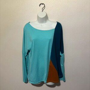 2X - 3X Long sleeve block color tunic.